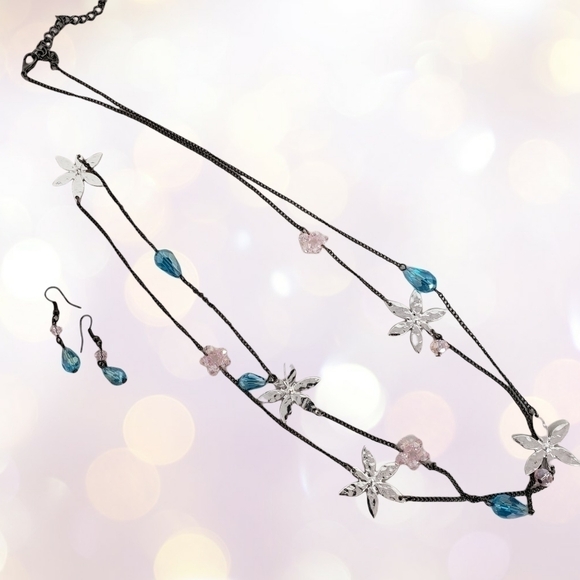 FLOWERS and Beads Necklace and Earrings Set in Silver Blue Pink - Picture 1 of 11
